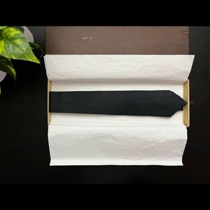 Louis Vuitton Charcoal Tie